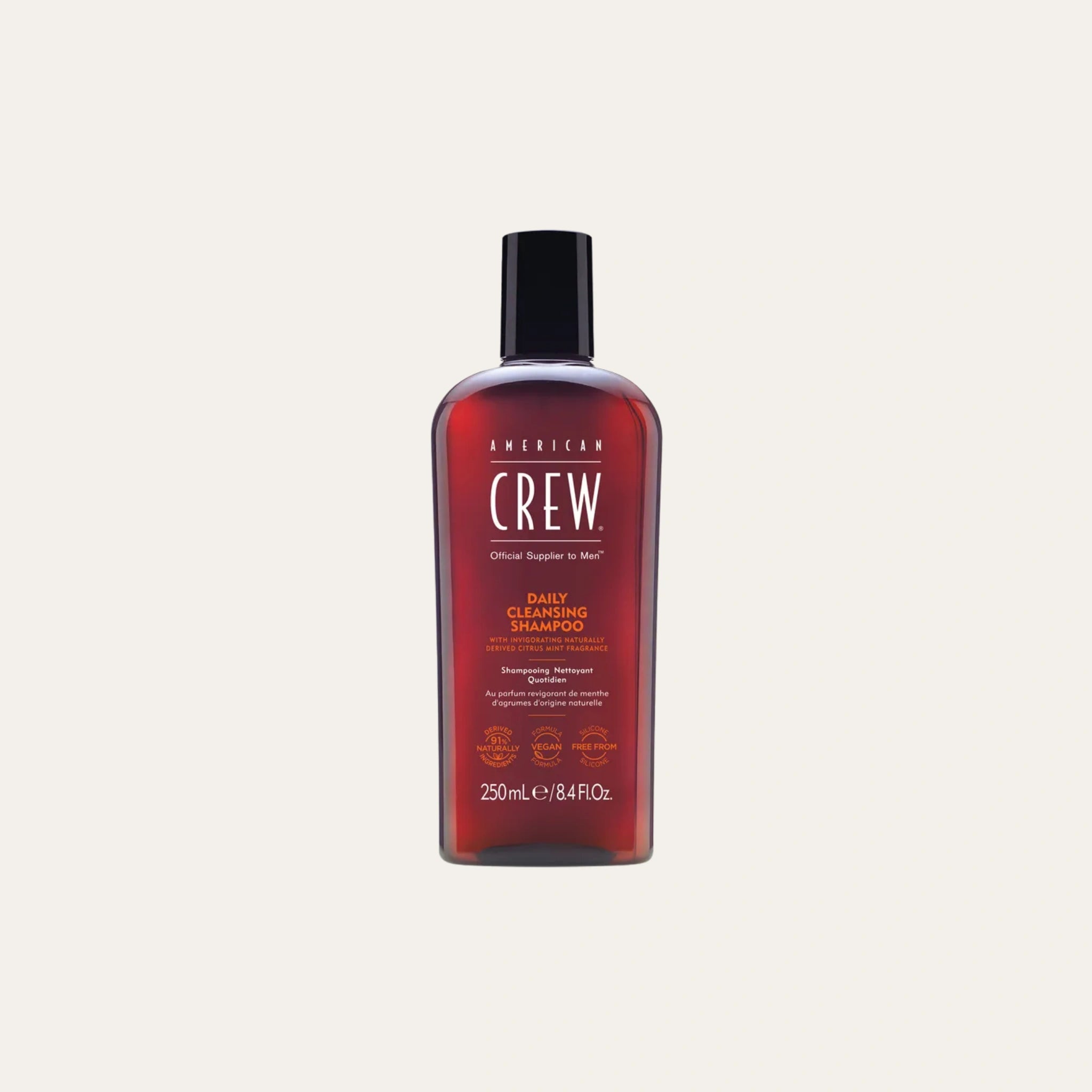 American Crew Daily Cleansing Shampoo poistaa tehokkaasti talin ja epäpuhtaudet. Vegaaninen, silikoniton ja raikkaan tuoksuinen shampoo päivittäiseen käyttöön.