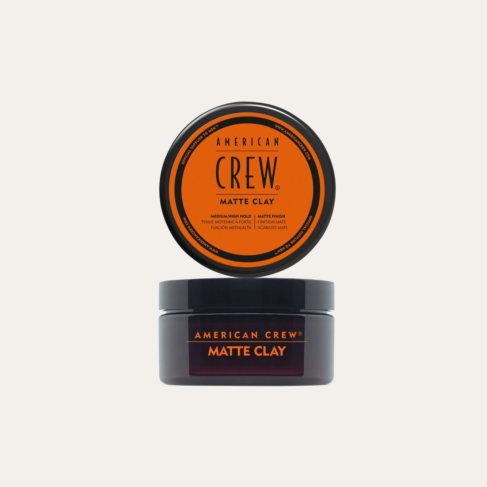 American Crew Texturizing Matte Clay with Medium Hold and Low Shine antaa rakennetta ja mattapinnan ilman kiiltoa tai jäykkyyttä.