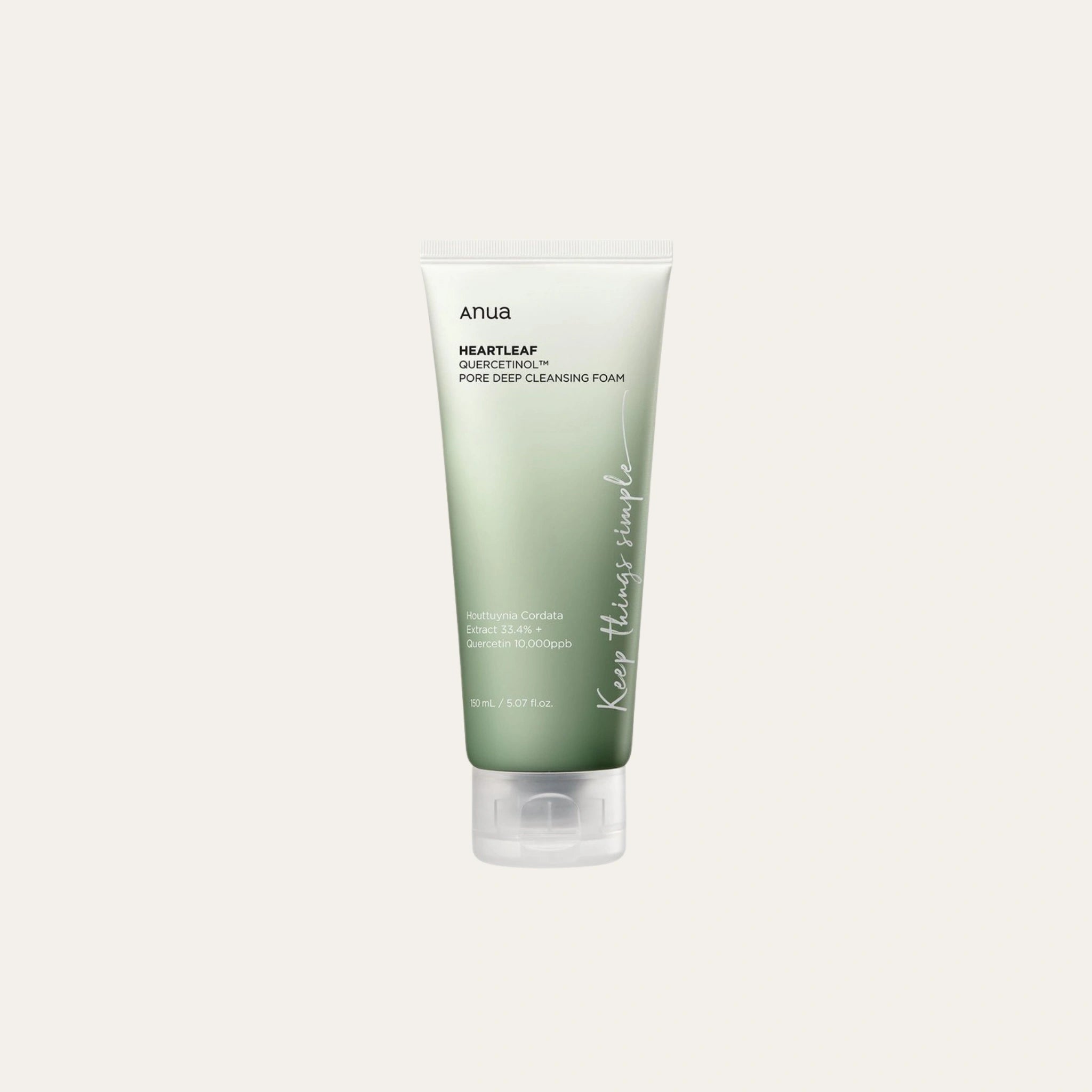 ANUA Heartleaf Quercetinol Pore Deep Cleansing Foam puhdistaa ja rauhoittaa ihoa, jättäen sen puhtaaksi ja kosteutetuksi ilman kuivuutta.